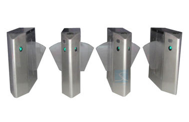 Cancelli girevoli di altezza dei sistemi di barriera di sicurezza del portone di oscillazione della stazione della metropolitana mezzi