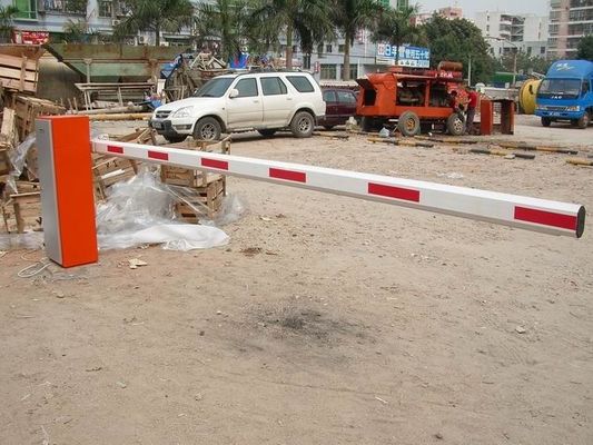 portone automatico della barriera dell'asta 220VAC con il bottone ed il telecomando